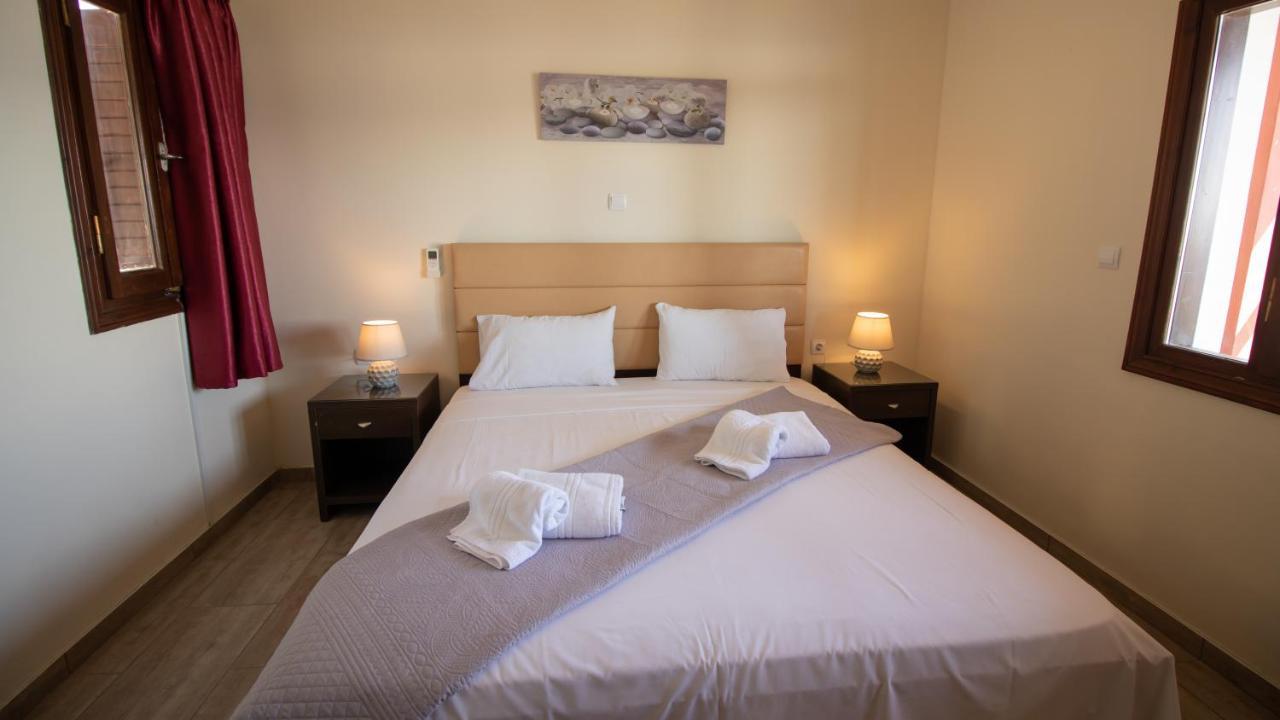 Ionion Fos Aparthotel นิเกียนา ภายนอก รูปภาพ