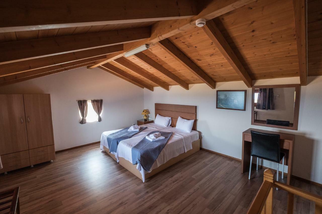 Ionion Fos Aparthotel นิเกียนา ภายนอก รูปภาพ